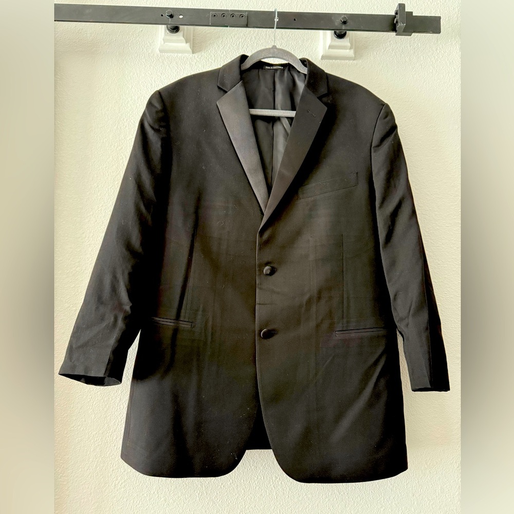 VERY nice tux jacket IKE Evening by Ike Behar. Size ? See pics for measurements
